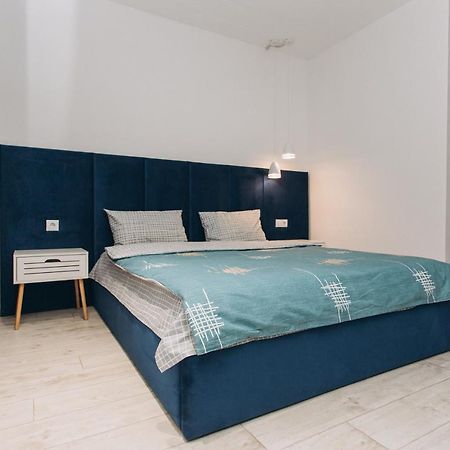 Loft Apartmen Sumy Bagian luar foto